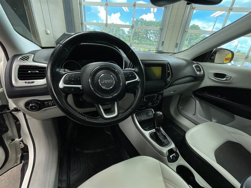 Used 2020 Jeep Compass Latitude FWD image 13