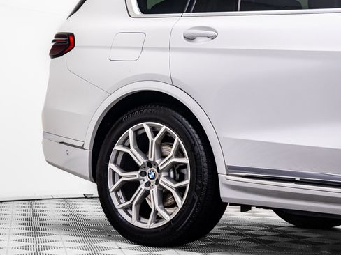 Certified 2024 BMW X7 xDrive40i w/ Climate Comfort Package image 35