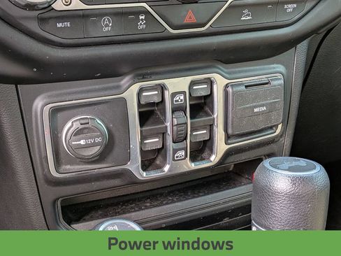 Used 2022 Jeep Wrangler Unlimited Sahara w/ LED Lighting Group AWD/4WD image 19