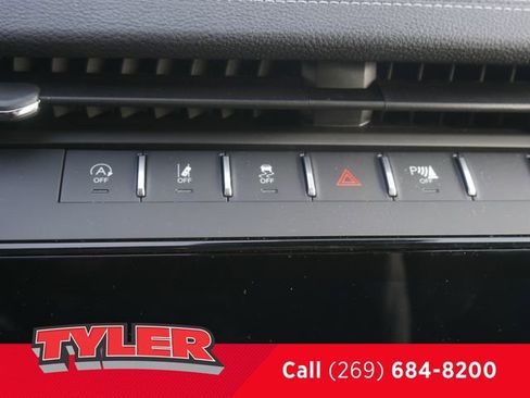 New 2026 Jeep Grand Cherokee L Limited w/ Limited Altitude Package AWD/4WD image 30