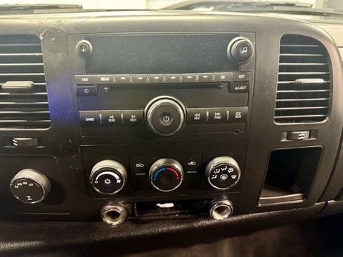 Used 2007 Chevrolet Silverado 1500 LT w/ 1LT Convenience Package image 14