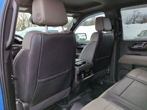 Used 2022 Chevrolet Silverado 1500 ZR2 w/ Technology Package image 16