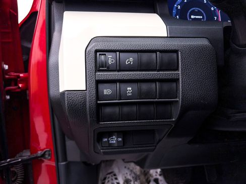 Used 2024 Toyota Tacoma TRD Off-Road AWD/4WD image 18
