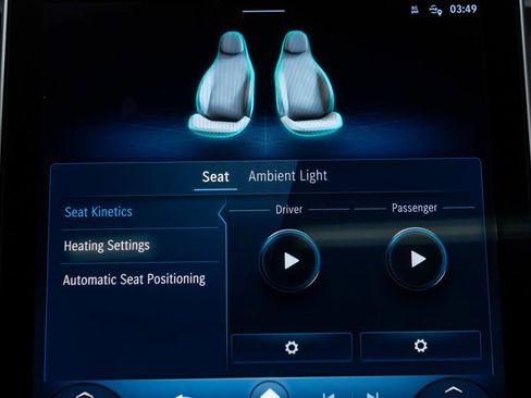 Used 2025 Mercedes-Benz C 300 4MATIC Sedan image 30