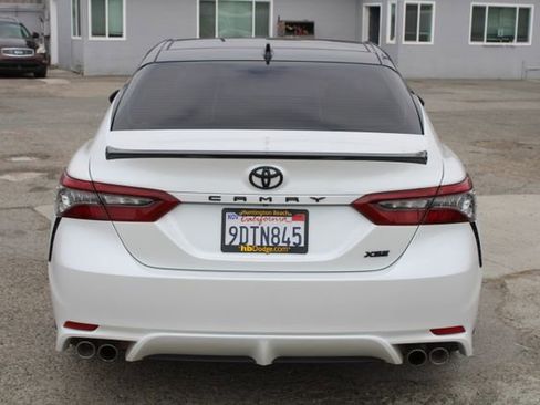 Used 2023 Toyota Camry XSE FWD image 5