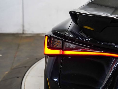 Used 2026 Lexus IS 350 F Sport RWD image 11