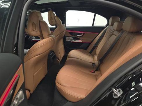 Used 2026 Mercedes-Benz E 350 Sedan w/ Driver Assistance Package image 13