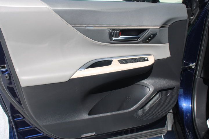 Certified 2023 Toyota Venza Limited AWD/4WD image 10