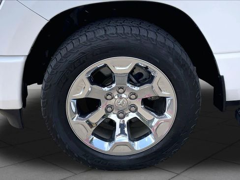 Used 2019 RAM 1500 Big Horn AWD/4WD image 10