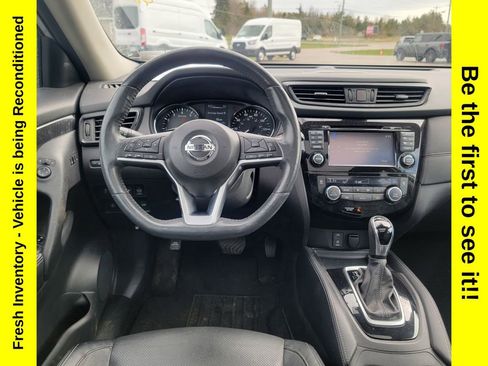 Used 2017 Nissan Rogue SL w/ SL Premium Package AWD/4WD image 13