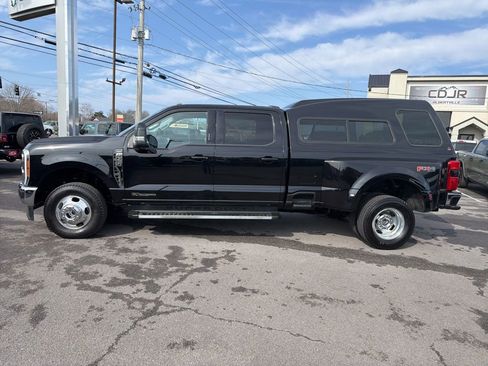 Used 2023 Ford F350 Lariat w/ FX4 Off-Road Package image 5