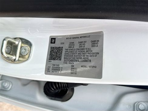 Used 2020 GMC Canyon Denali image 21