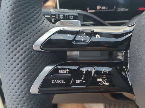 New 2025 Mercedes-Benz GLC 350e 4MATIC image 13