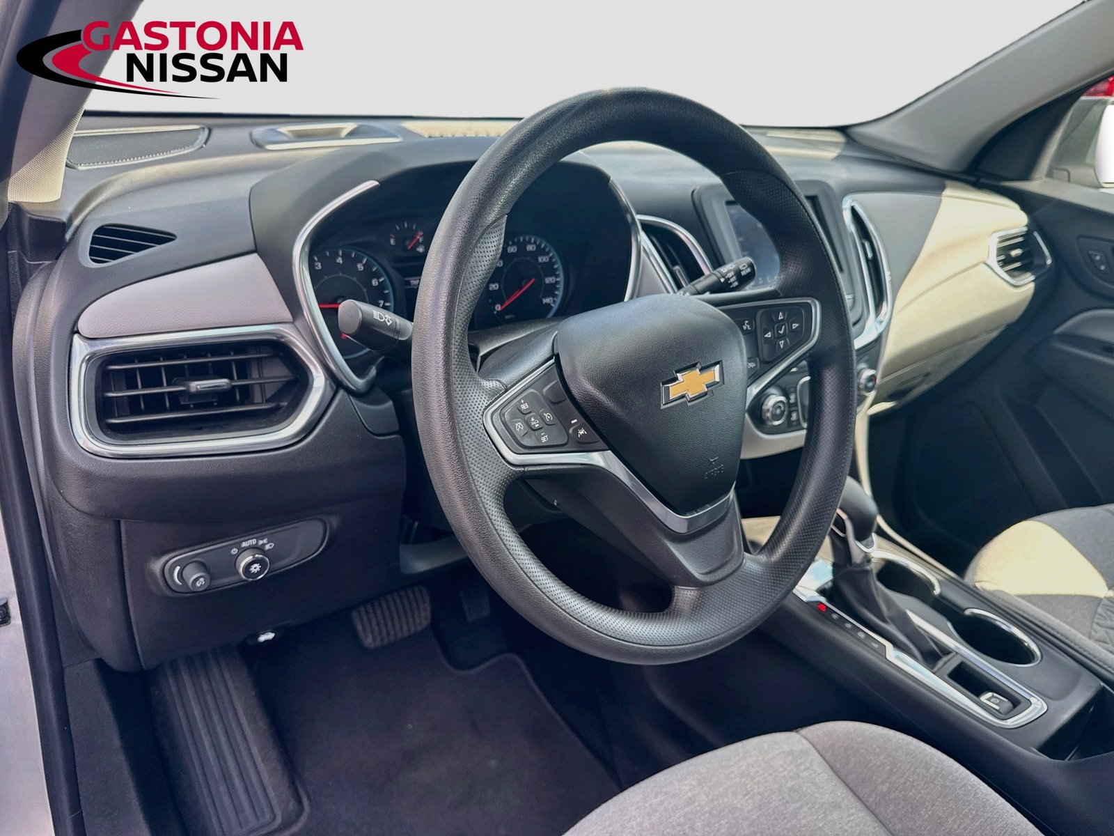 Used 2022 Chevrolet Equinox LS AWD/4WD image 11