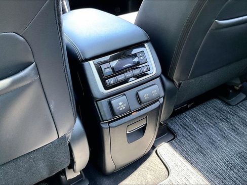 Used 2021 Subaru Ascent Touring AWD/4WD image 11