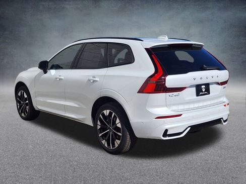 New 2026 Volvo XC60 B5 Plus w/ Climate Package image 5
