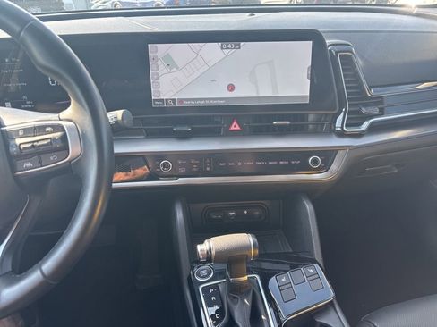 Certified 2023 Kia Sportage EX FWD image 10