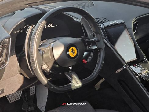 Used 2021 Ferrari Roma RWD image 15