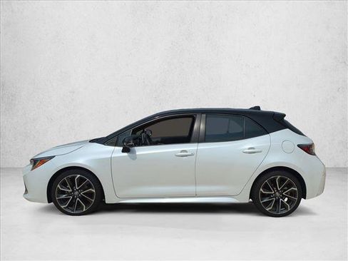 Used 2022 Toyota Corolla XSE FWD image 9