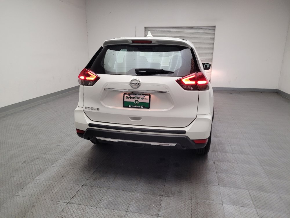 Used 2019 Nissan Rogue S FWD image 7
