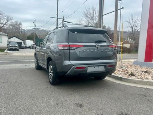 New 2026 Nissan Pathfinder SL AWD/4WD image 5