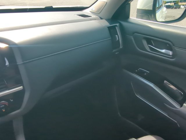 Used 2024 Nissan Pathfinder SL w/ SL Premium Package FWD image 19