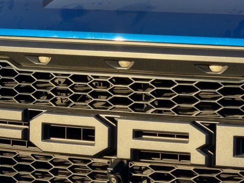 Used 2018 Ford F150 Raptor w/ Equipment Group 802A Luxury image 10