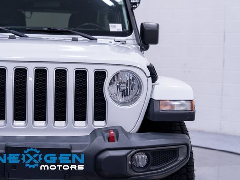 Used 2020 Jeep Wrangler Unlimited Sahara image 6