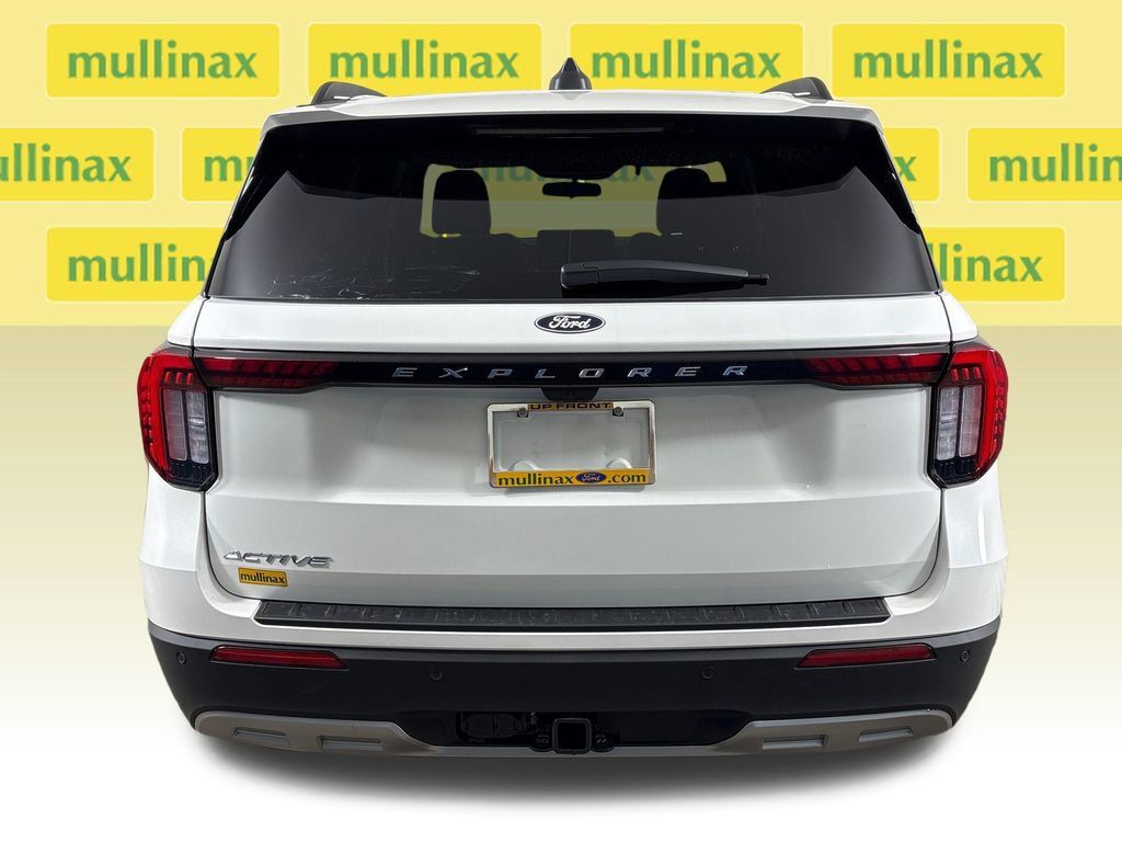 New 2027 Ford Explorer Active w/ Active Comfort Package RWD image 9