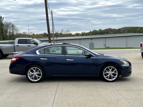 Used 2009 Nissan Maxima 3.5 SV w/ Sport Pkg FWD image 13