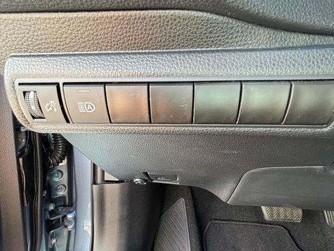 Used 2024 Toyota Corolla LE FWD image 9