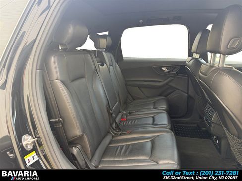 Used 2019 Audi Q7 3.0T Premium w/ Convenience Package AWD/4WD image 18