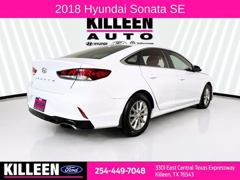 Used 2018 Hyundai Sonata SE FWD image 2