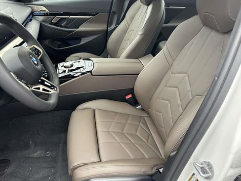 New 2026 BMW 530i xDrive w/ M Sport Package image 13