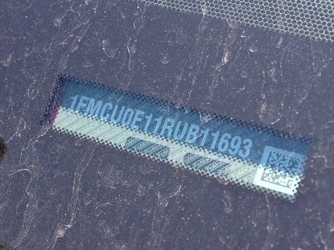 New 2024 Ford Escape SE w/ PHEV Premium Package image 23