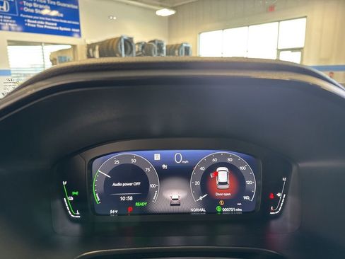Used 2026 Honda CR-V Sport Touring image 13