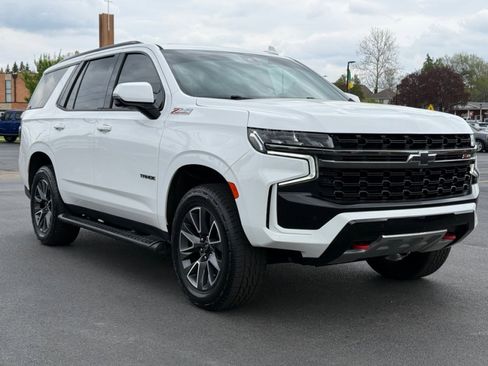 Used 2021 Chevrolet Tahoe Z71 w/ Z71 Signature Package AWD/4WD image 2