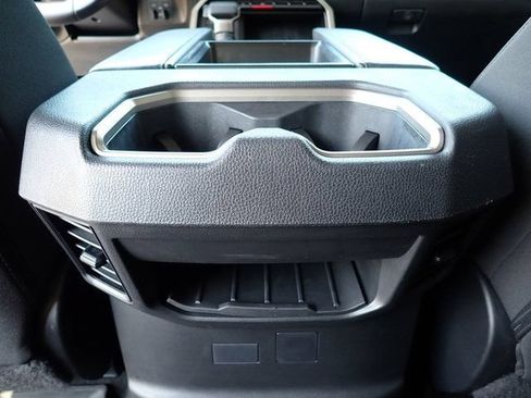 Used 2022 Toyota Tundra SR5 AWD/4WD image 21