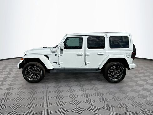 Used 2023 Jeep Wrangler Unlimited Sahara AWD/4WD image 9