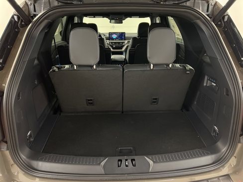New 2026 Ford Explorer Tremor image 32
