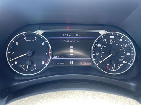 Used 2024 Nissan Sentra SV FWD image 25