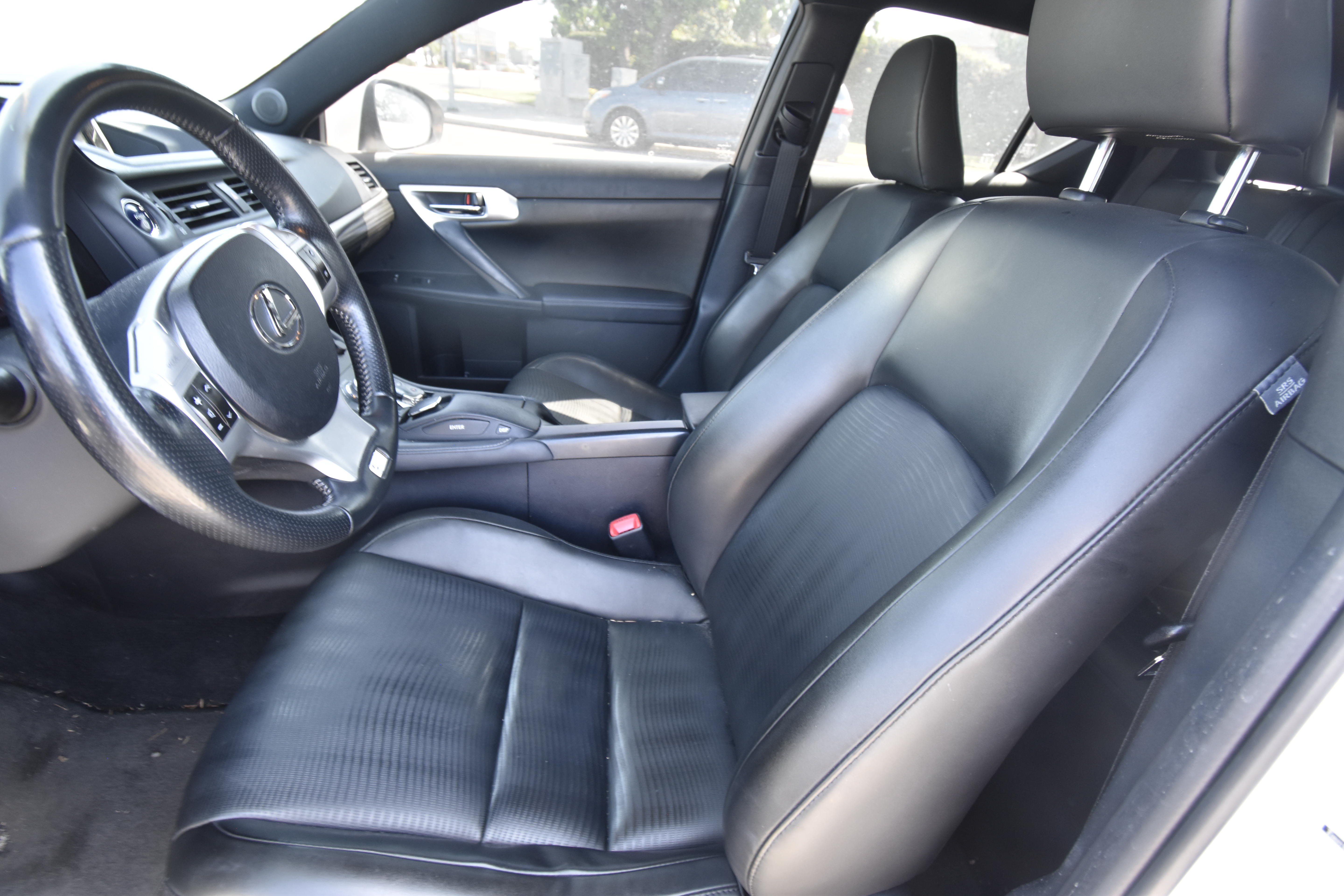 Used 2012 Lexus CT 200h Premium w/ Premium Audio Pkg (F Sport) FWD image 2
