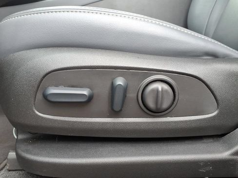Certified 2024 Buick Enclave Essence FWD image 18