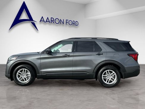 New 2026 Ford Explorer Active w/ Active Comfort Package RWD image 3