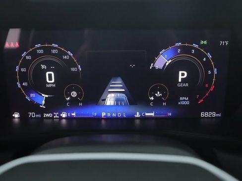 Used 2026 Chevrolet Colorado Trail Boss AWD/4WD image 19