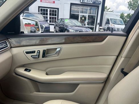 Used 2016 Mercedes-Benz E 350 Sedan w/ Premium Package image 14