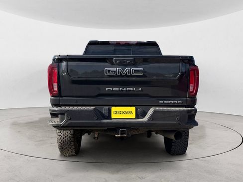 Used 2023 GMC Sierra 3500 Denali w/ Denali Black Diamond Edition AWD/4WD image 3