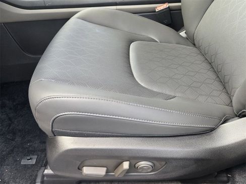 New 2026 Kia Carnival LXS image 17