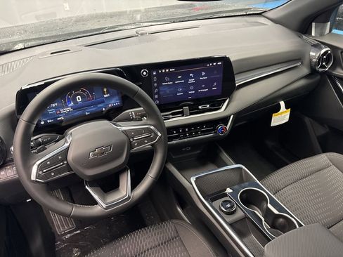 New 2026 Chevrolet Equinox LT w/ Midnight Edition AWD/4WD image 20