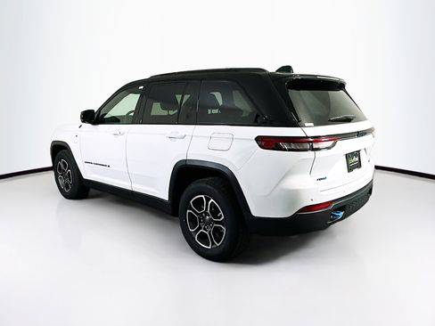 Used 2023 Jeep Grand Cherokee Trailhawk w/ Advanced Protech Group II image 5